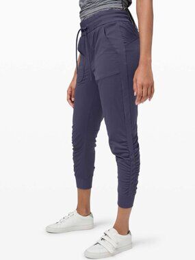 Lululemon Beyond the Studio 7/8 Jogger Cadet Blue Size 0